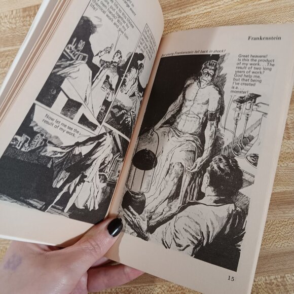 Frankenstein Mary Shelley 1984 B&W Pocket Classics Comic Paperback Vtg  Horror - Picture 5 of 6